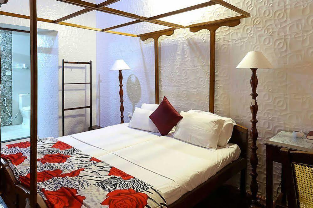 Апартаменты Chiramel Residency Коччи Экстерьер фото