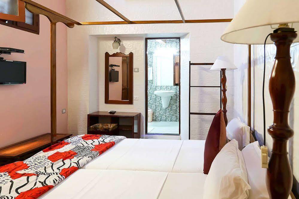 Апартаменты Chiramel Residency Коччи Экстерьер фото